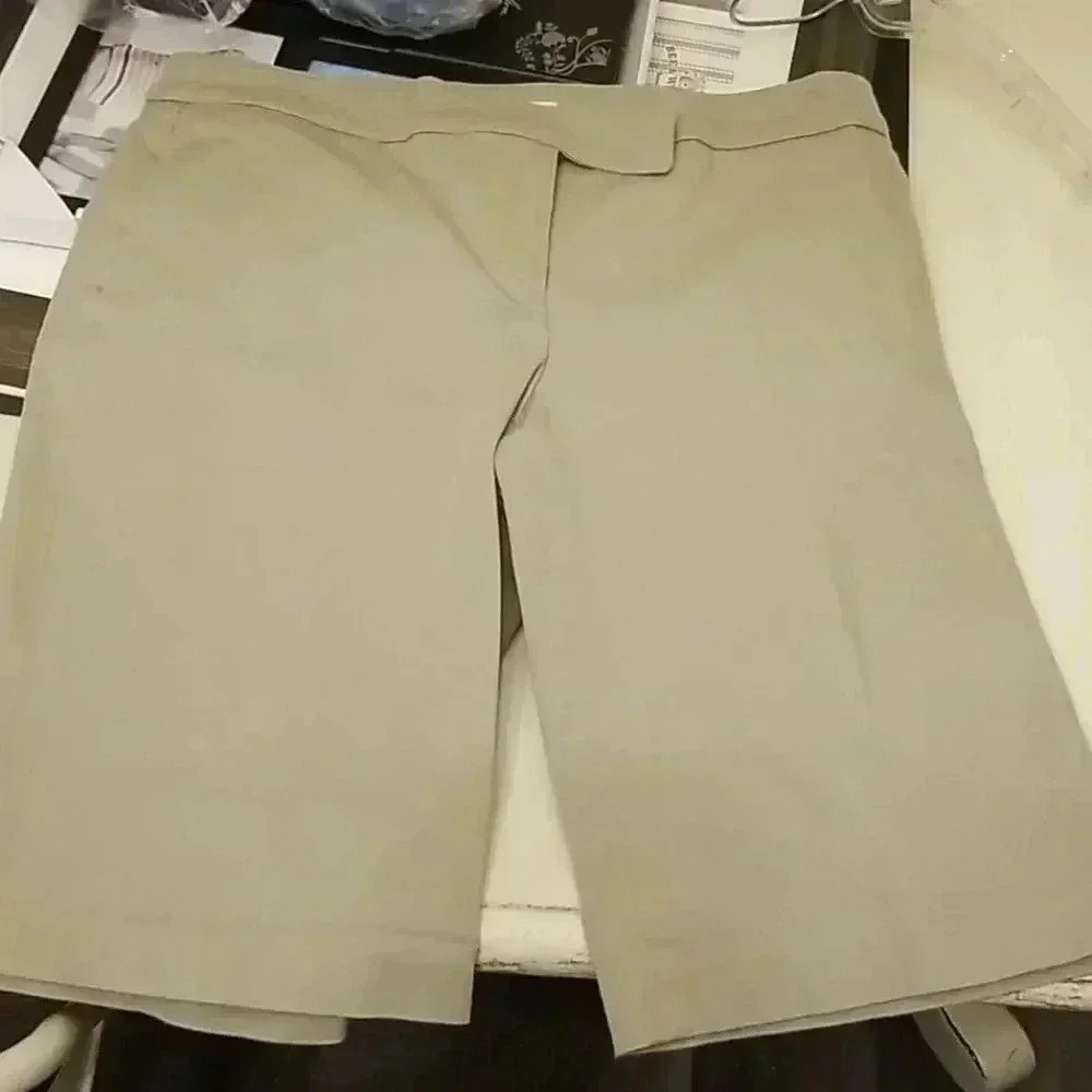 Women's aeve shorts